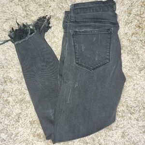 Vervet Distressed Jeans